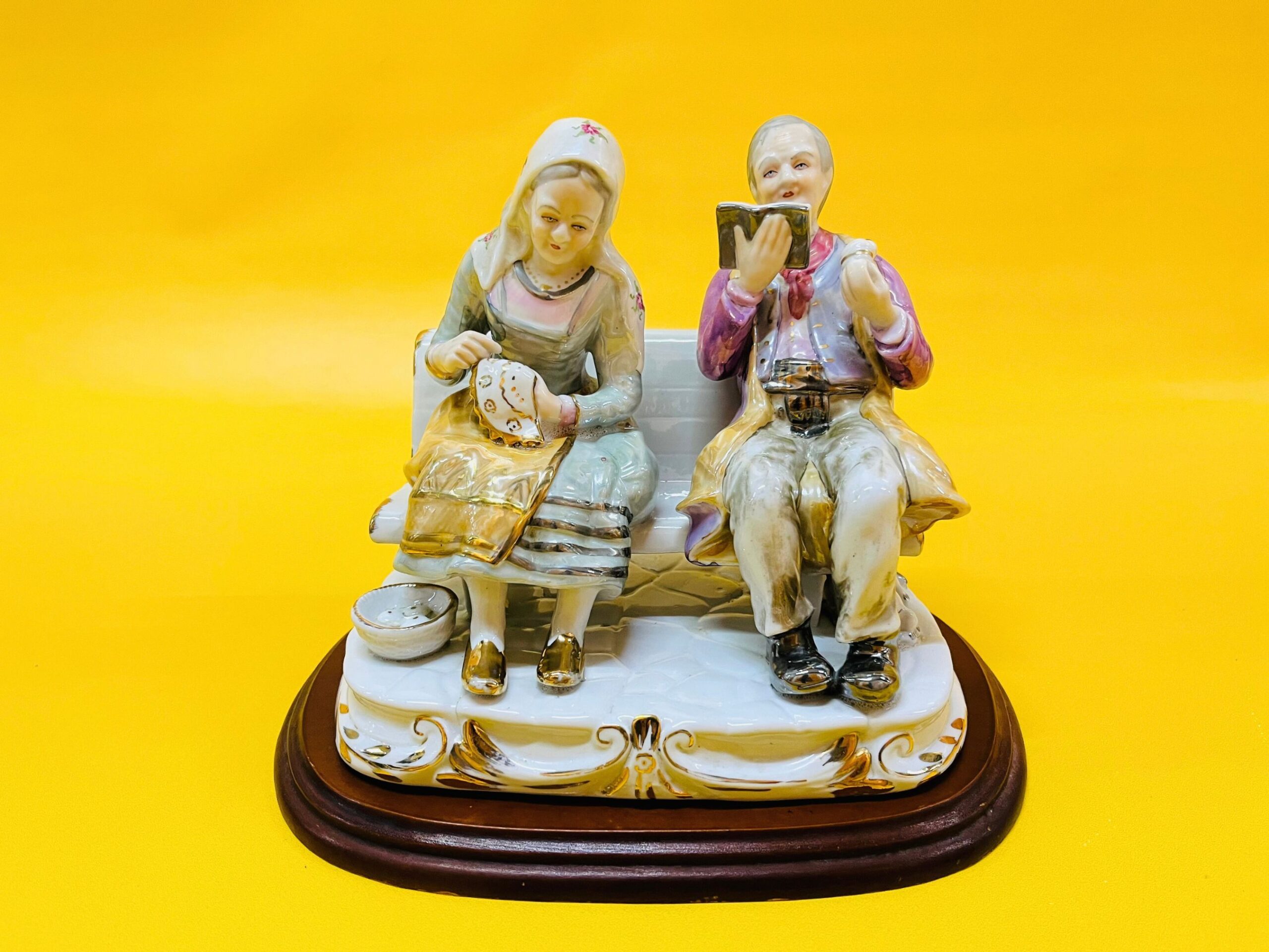 Porcelain Figurine Miquel Requena Grandparents Couple