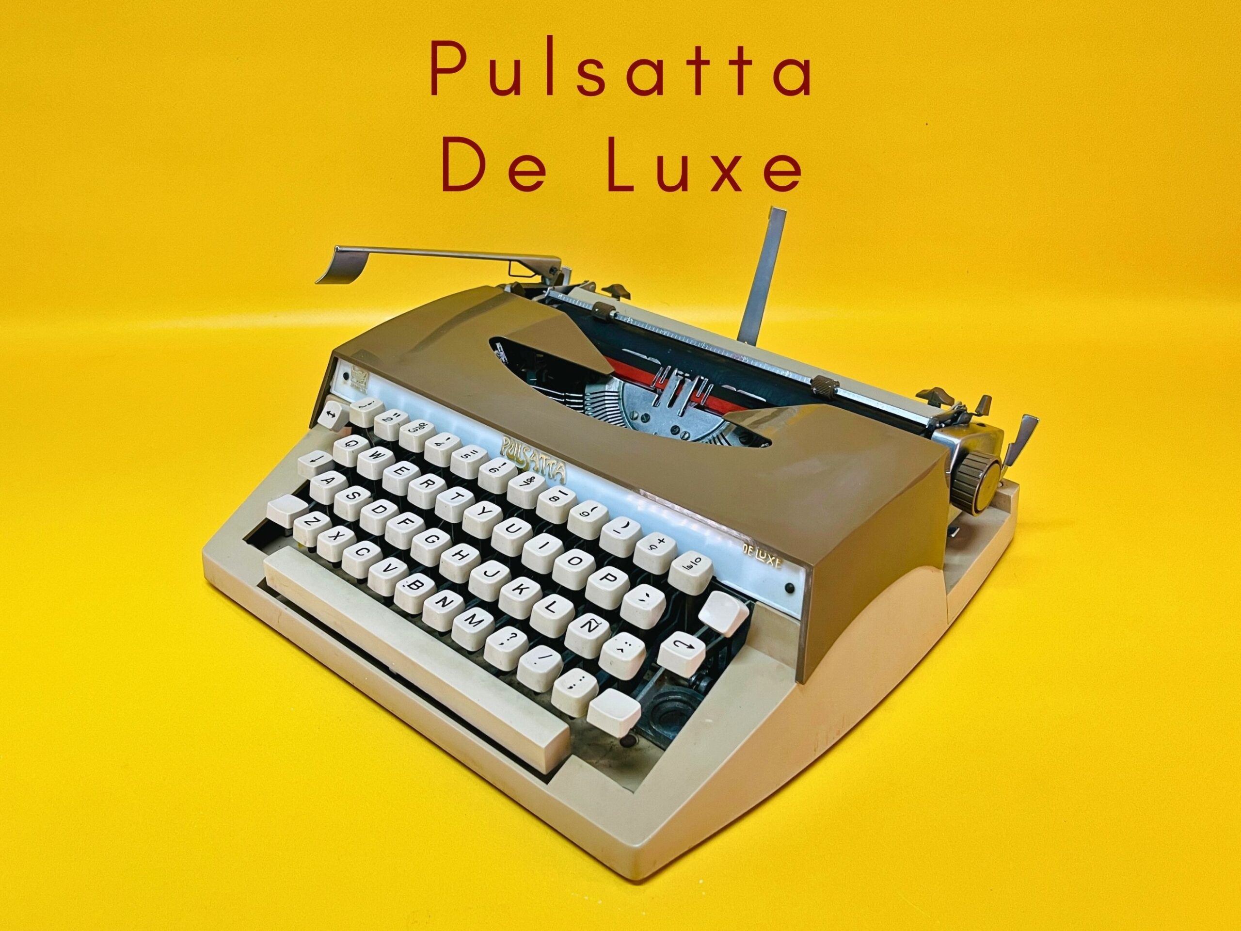 Working Spanish Typewriter Pulsatta De Luxe Blue